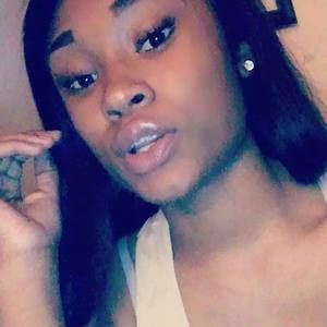 Meet your Posher, Quinysha